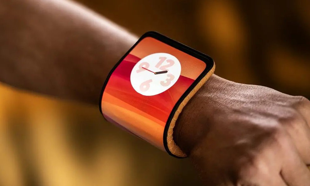 El nuevo móvil plegable de Motorola se lleva en la muñeca