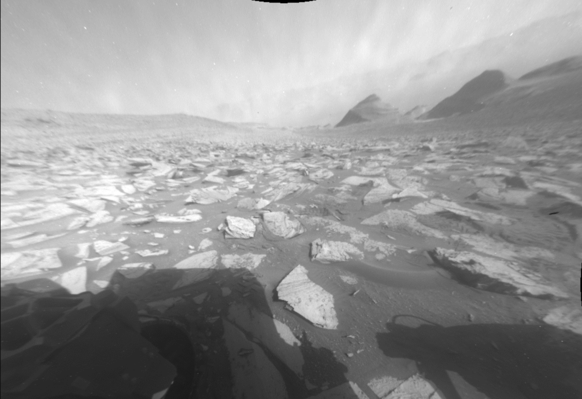 El rover Curiosity de la NASA captó este timelapse de ensueño de un día marciano