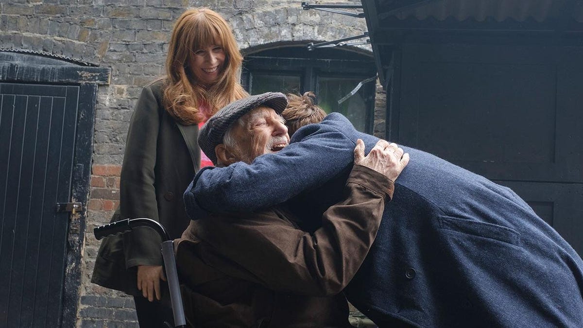 Azul salvaje Allí estaba la aparición final de Bernard Cribbins