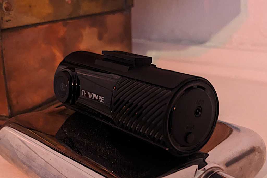 Revisión de la cámara de tablero Thinkware F70 Pro: más aceptable que ‘Pro’