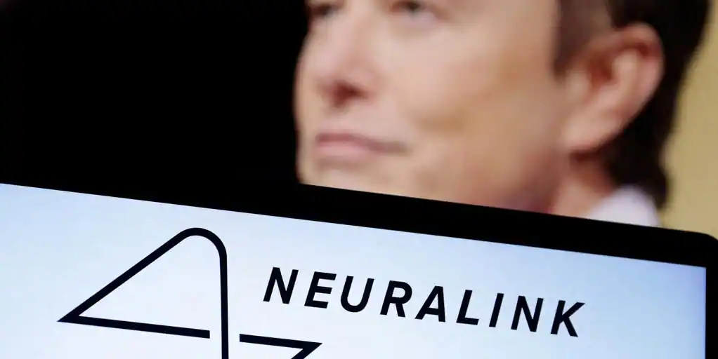 Elon Musk asegura que ha implantado su Neuralink en un ser humano