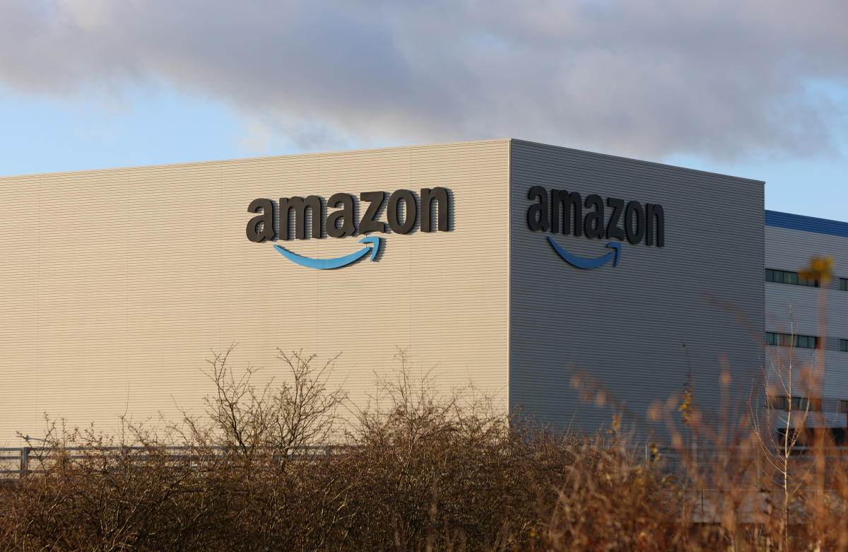 Francia multa a Amazon con 35 millones de dólares por vigilancia «intrusiva» de sus empleados