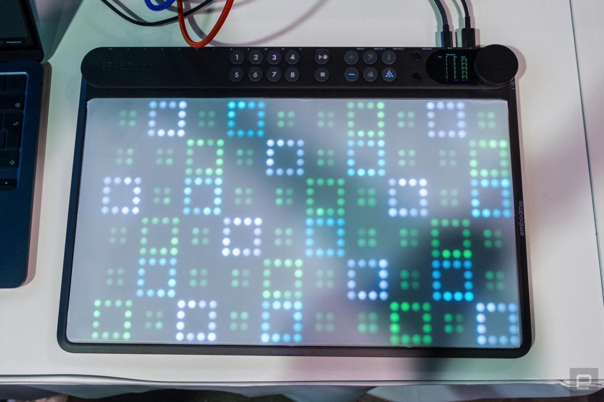 Un controlador MIDI MPE personalizable para tus sintetizadores suaves y equipos analógicos