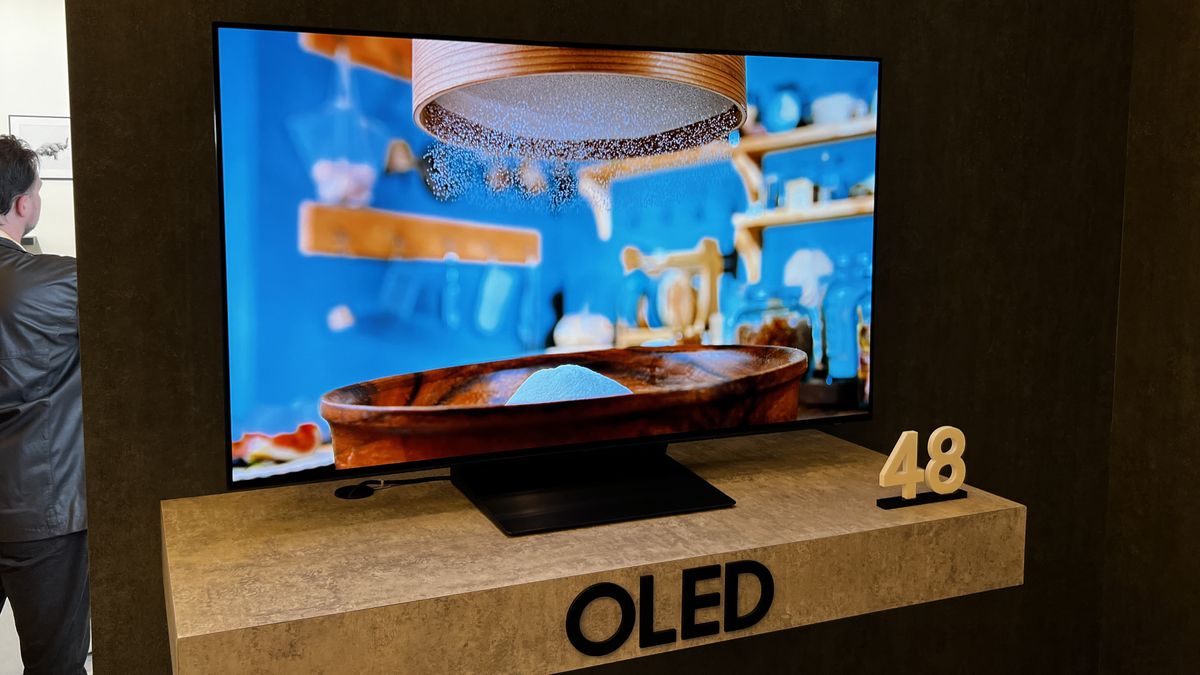 ¡Sorpresa!  El televisor OLED más popular de Samsung de 2024 viene en tamaños más pequeños, pero ahora es más confuso que nunca