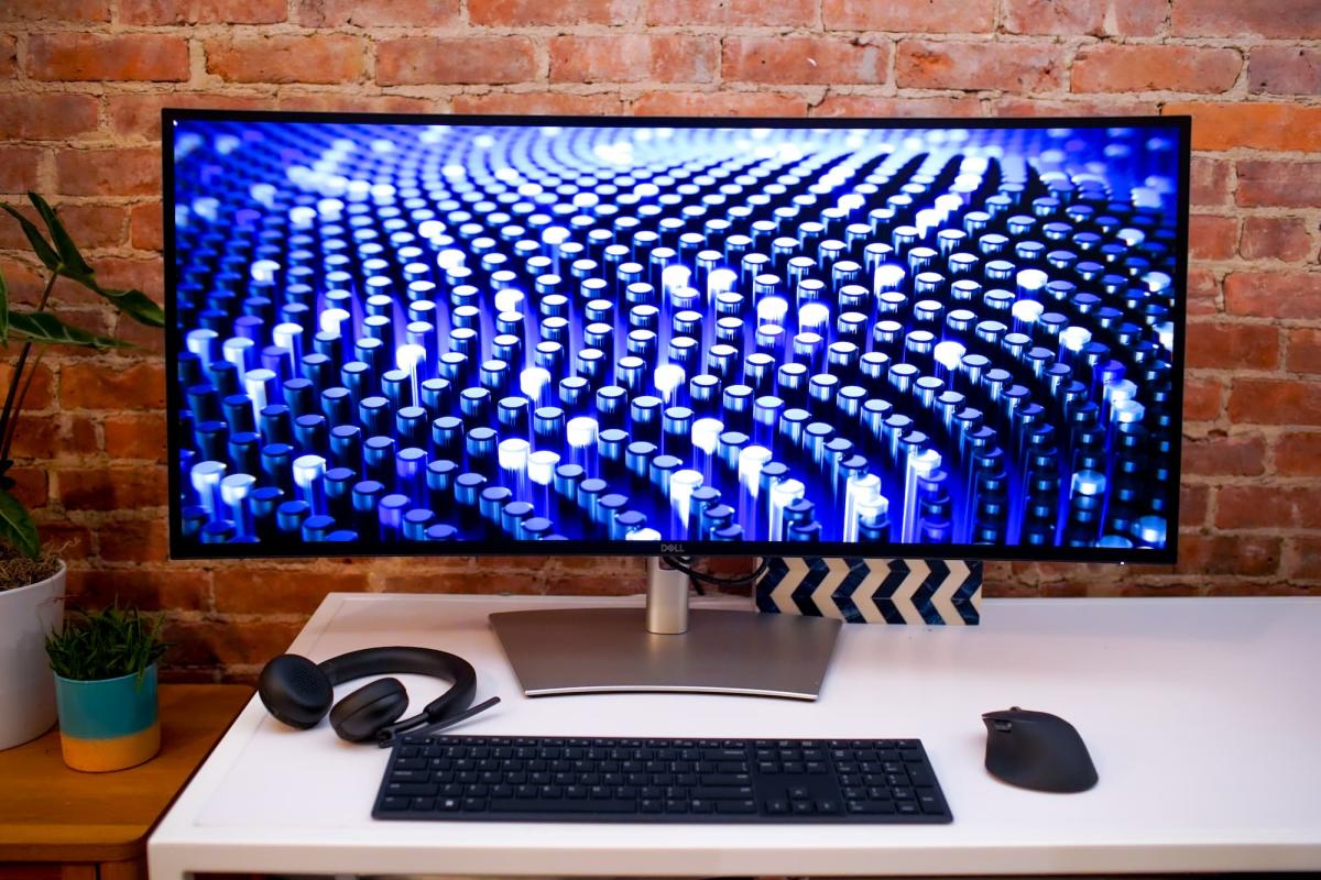 Dell presenta su monitor curvo 5K de 40 pulgadas en CES, reivindicando «comodidad visual de cinco estrellas»