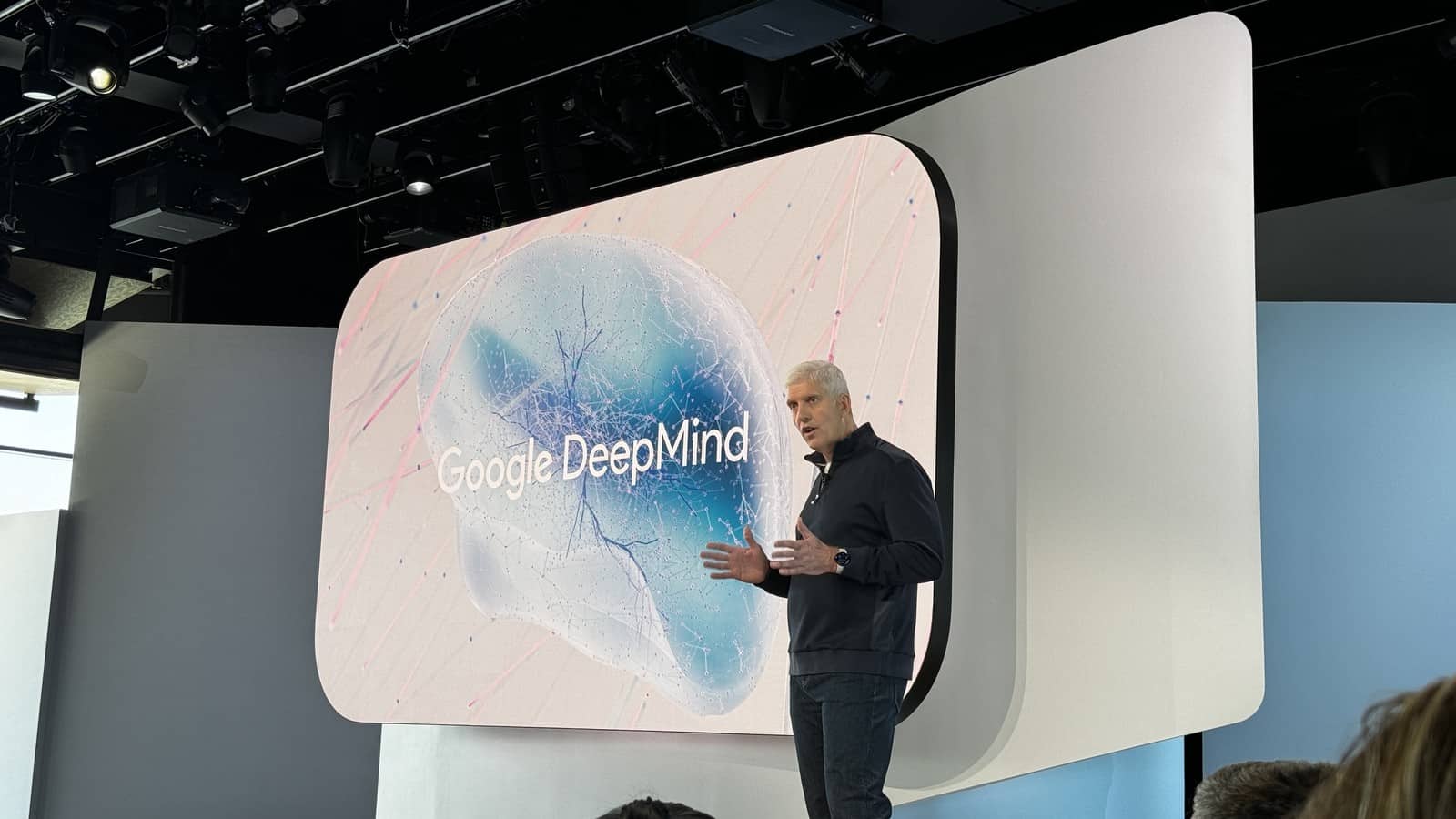 Dos empleados de Google DeepMind están desarrollando su propia startup de IA