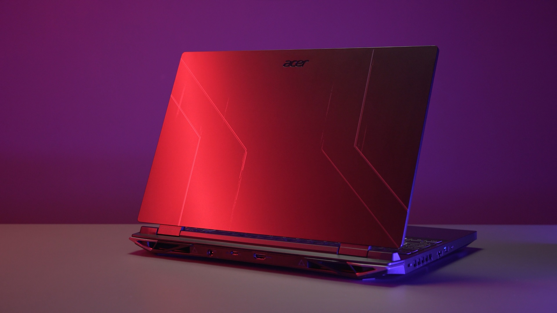 Obtenga una caída récord de precio de $ 350 en la computadora portátil para juegos Acer Nitro 5