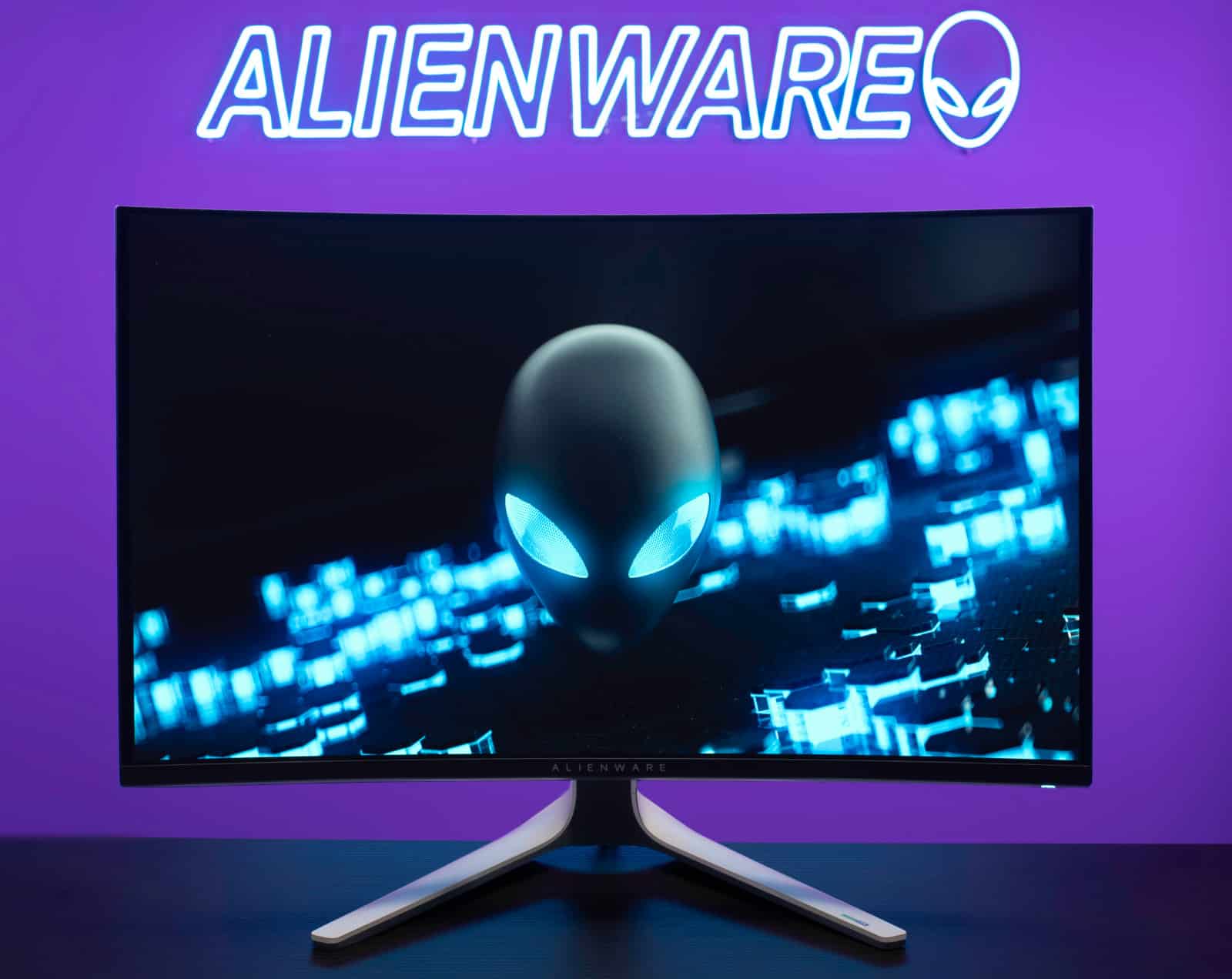 Alienware anuncia dos «primeros monitores de juegos del mundo» en CES