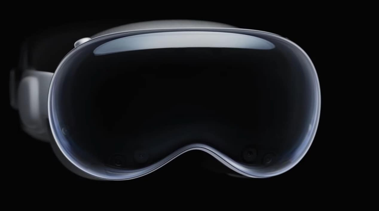 El cristal frontal del Apple Vision Pro se rompe durante la noche para dos usuarios