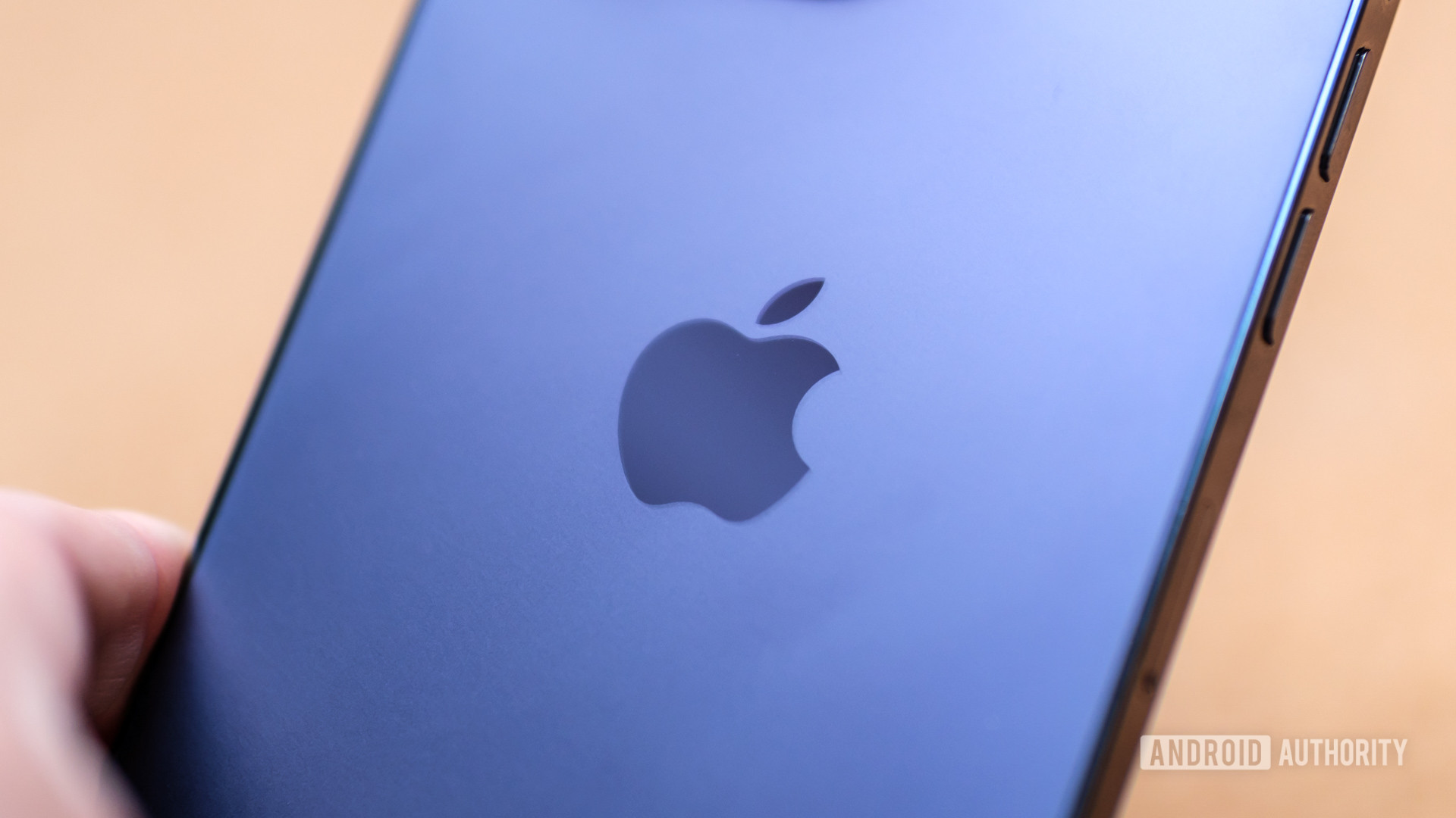 Los dispositivos plegables de Apple podrían llegar en 2025, según un informe