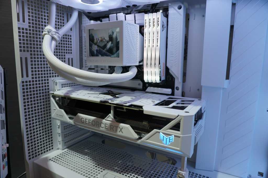 Conozca Asus BTF: las construcciones de PC sin cables deliciosamente limpias se hacen realidad