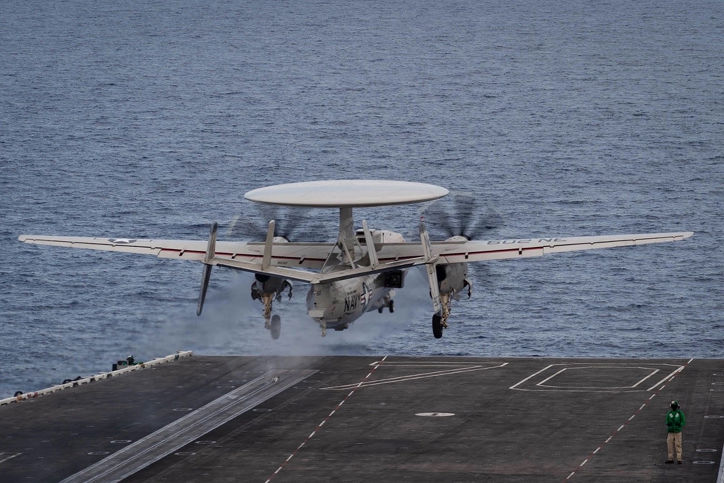 El radar Lockheed Martin APY-9 establece un nuevo punto de referencia para Advanced Hawkeye