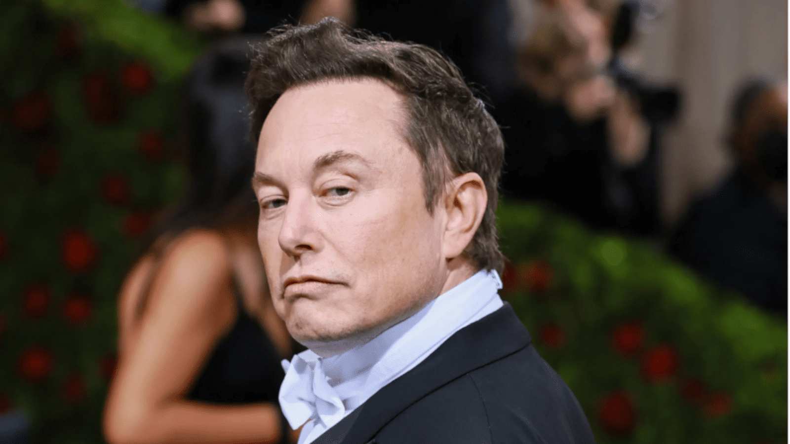 Elon Musk presuntamente consumía drogas en fiestas privadas