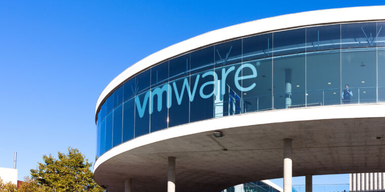 Los clientes de VMware enfrentan un futuro incierto a medida que Broadcom finaliza los programas de socios de VMware