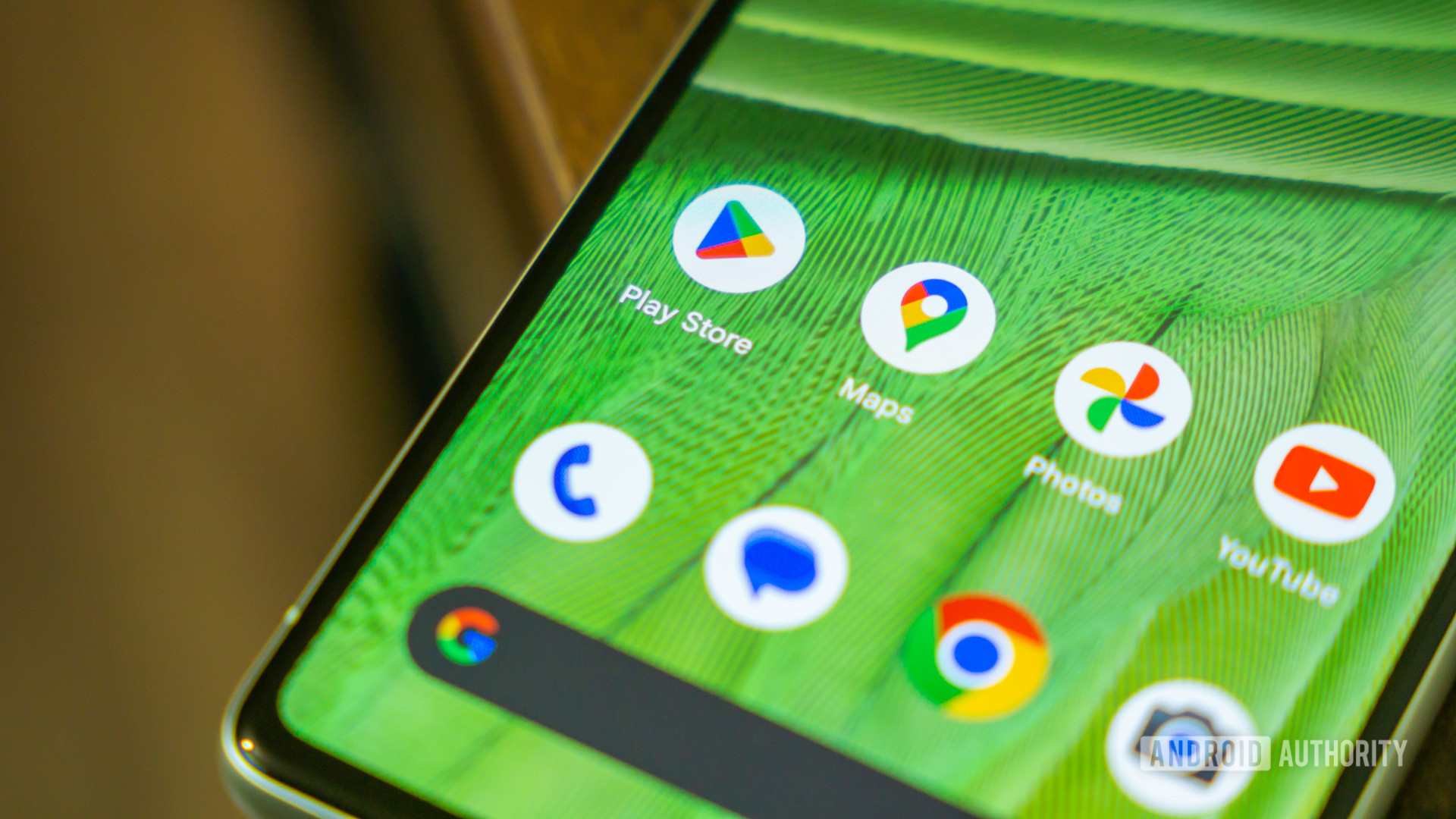 Google Play Store pronto responderá preguntas con preguntas frecuentes generadas por IA