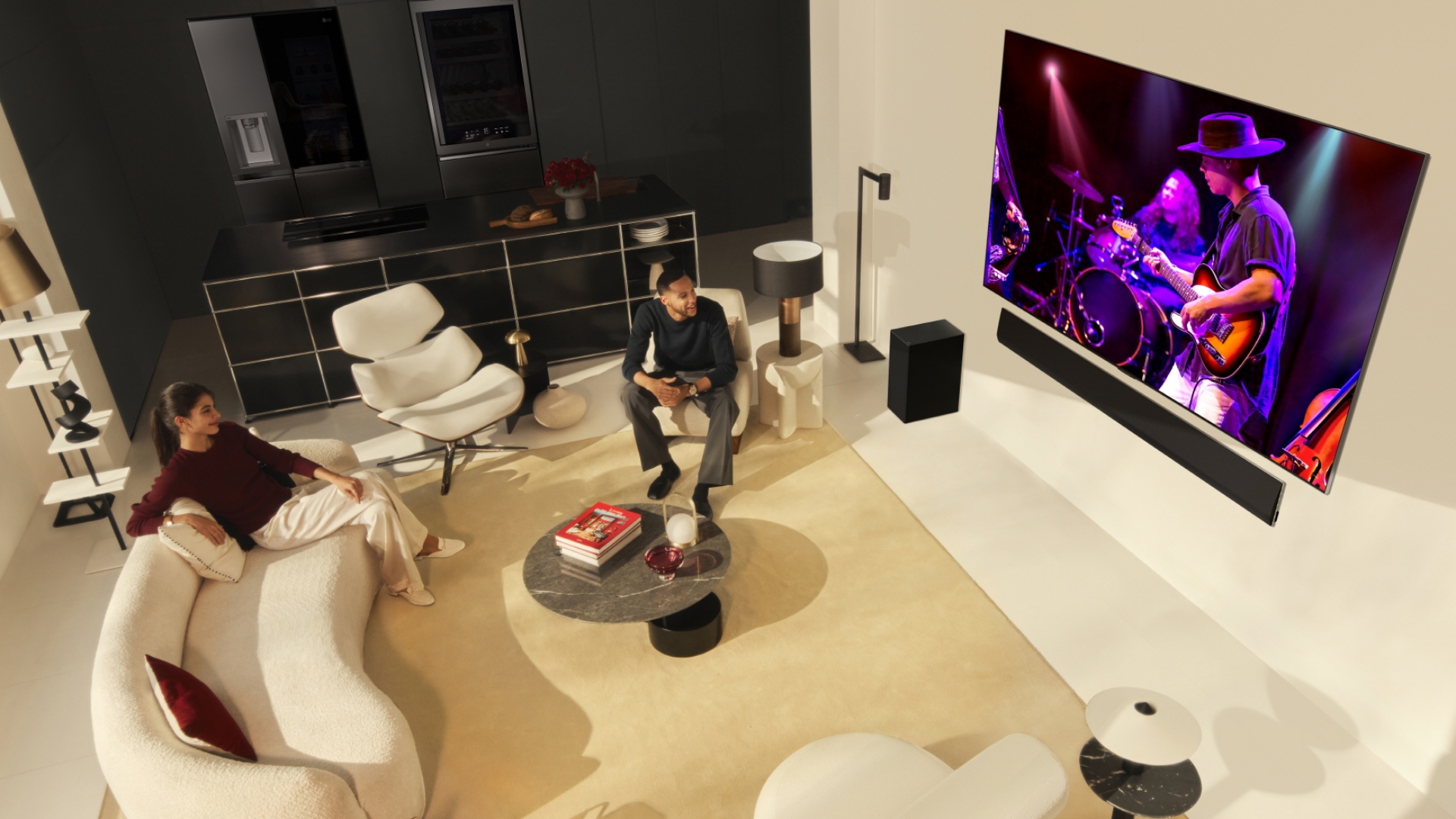 Los nuevos televisores OLED 2024 de LG son más brillantes, más grandes e inteligentes con IA –