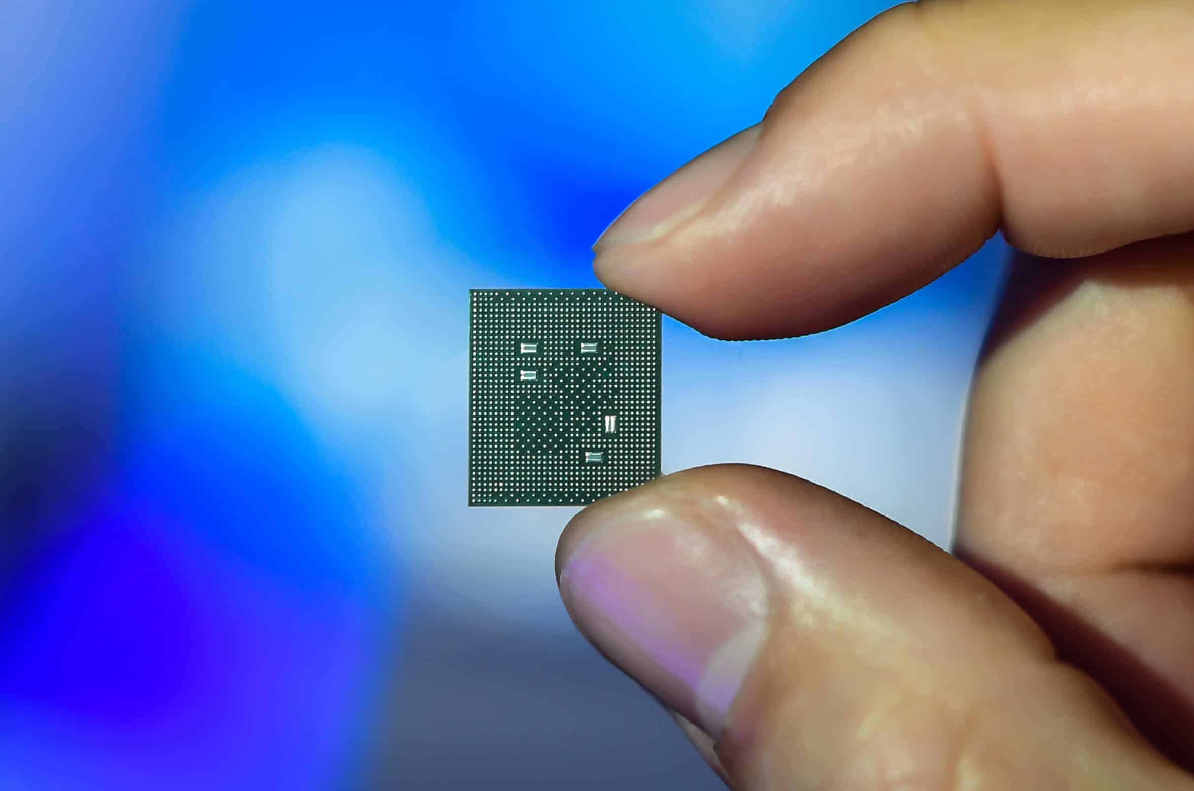 Finalmente se implanta un chip Neuralink en un ser humano