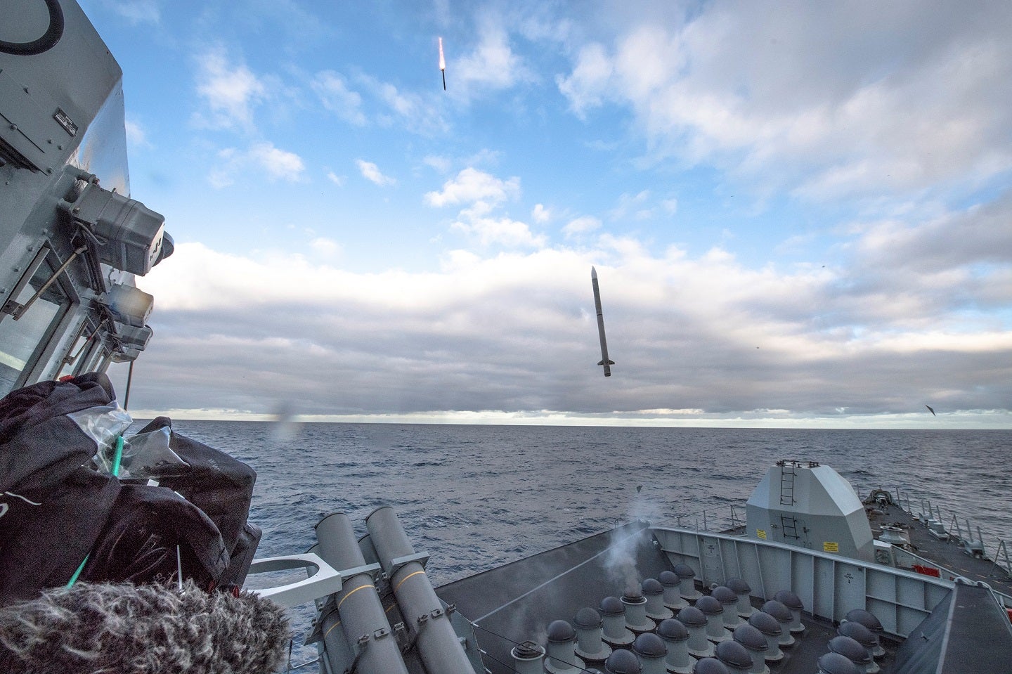Polonia refuerza las defensas navales con el Sea Ceptor de MBDA en las fragatas Miecznik