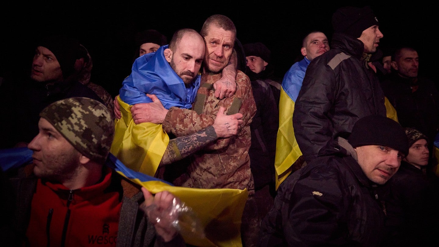 Señal: Rusia y Ucrania intercambian un número récord de prisioneros de guerra