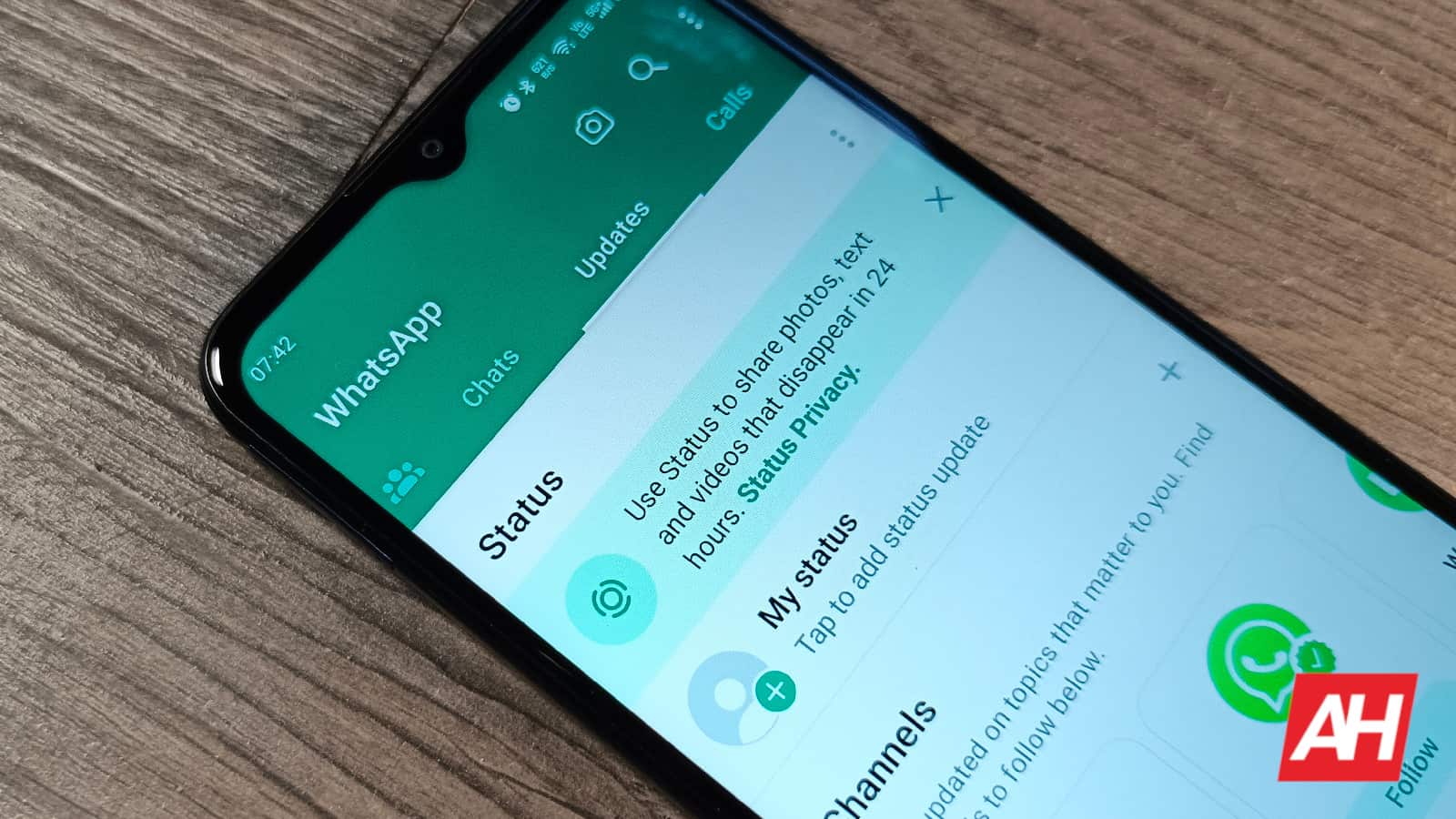 WhatsApp ofrece pegatinas personalizadas a los usuarios de iOS