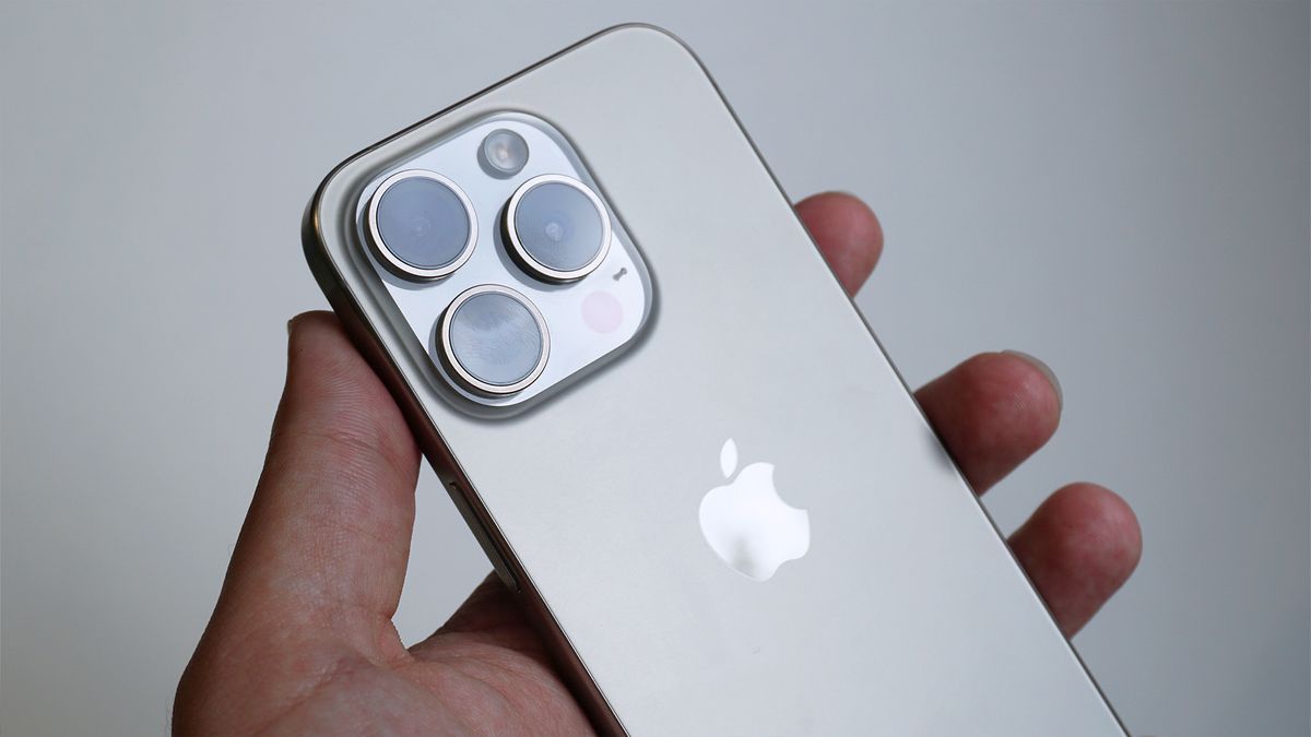 Ajuste de cámara del iPhone 16 Pro y Pro Max mostrado en una nueva filtración esquemática