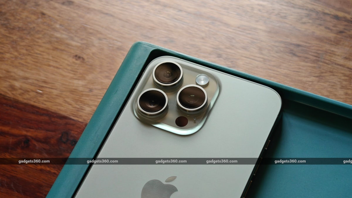 El iPhone 16 Pro Max contará con un sensor de cámara principal mejorado y más grande, afirma un informante