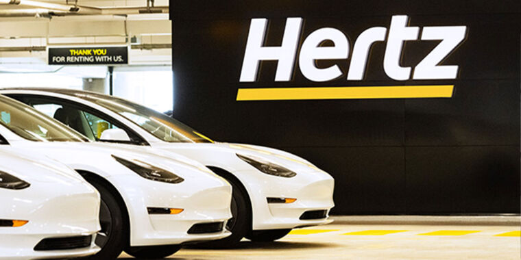 Hertz vende 20.000 vehículos eléctricos usados ​​debido a los altos costes de reparación