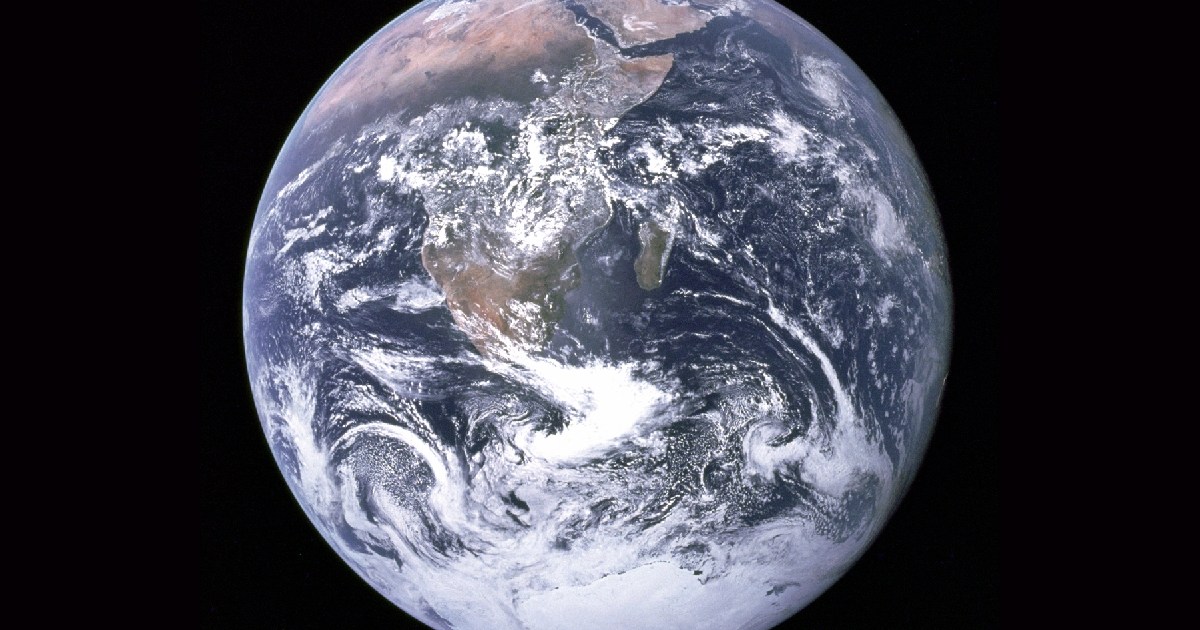 Cinco argumentos simples para demostrarle a un terraplanista que la Tierra es redonda