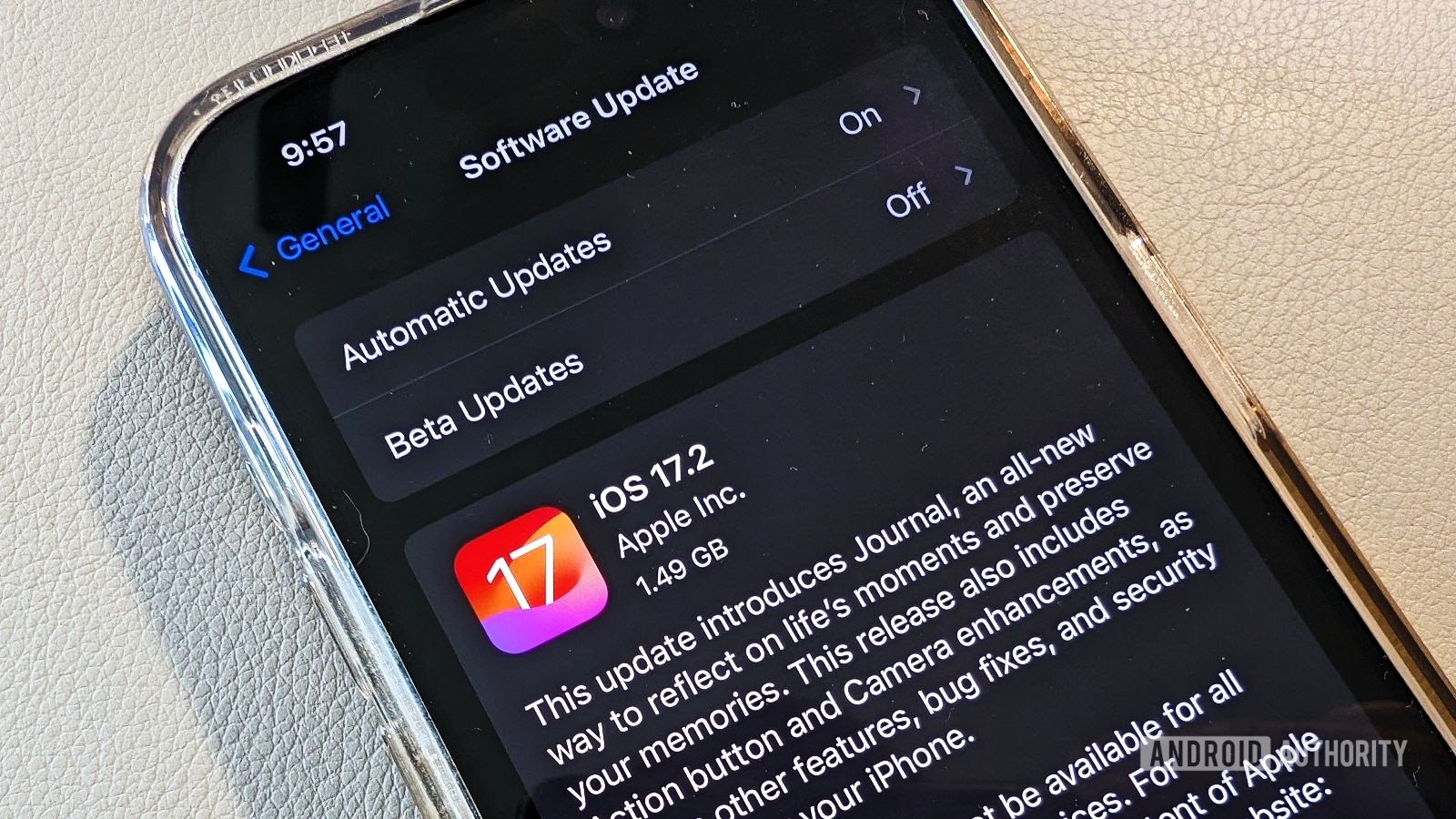 Apple suspende la última versión beta de iOS 17.3 después de informes de iPhones bloqueados –