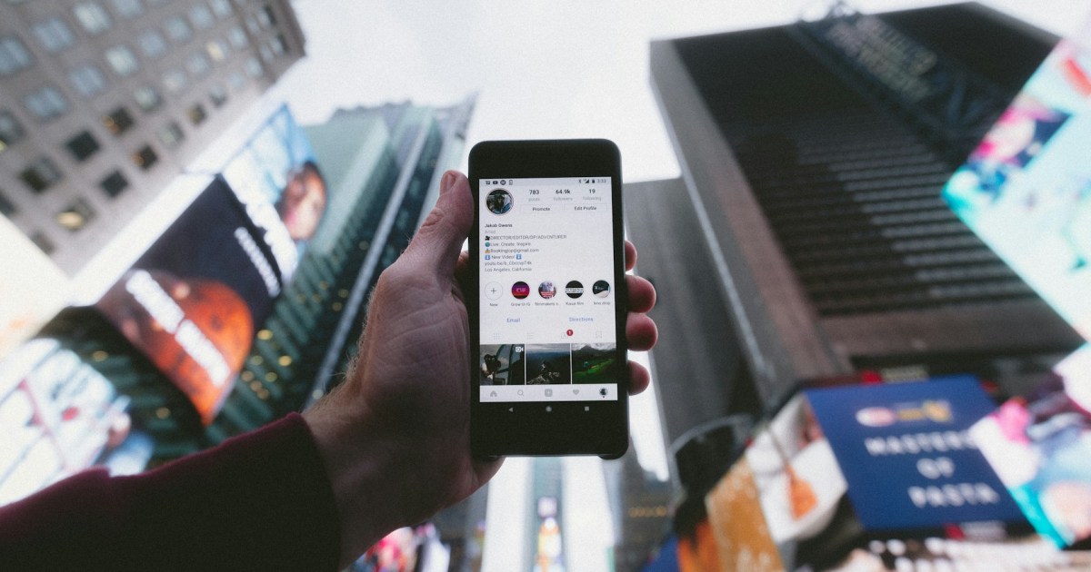 Nueva York condena a las redes sociales como peligro para la salud pública