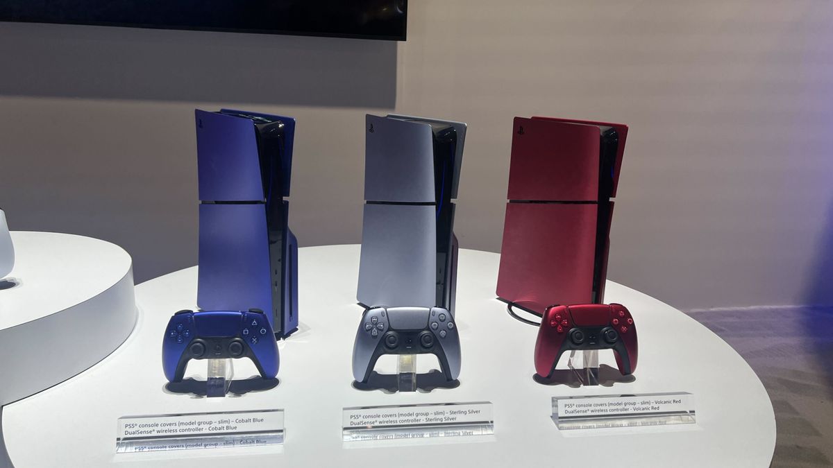 Las nuevas cubiertas de la consola PS5 Slim se muestran por primera vez, en el trío de colores Deep Earth