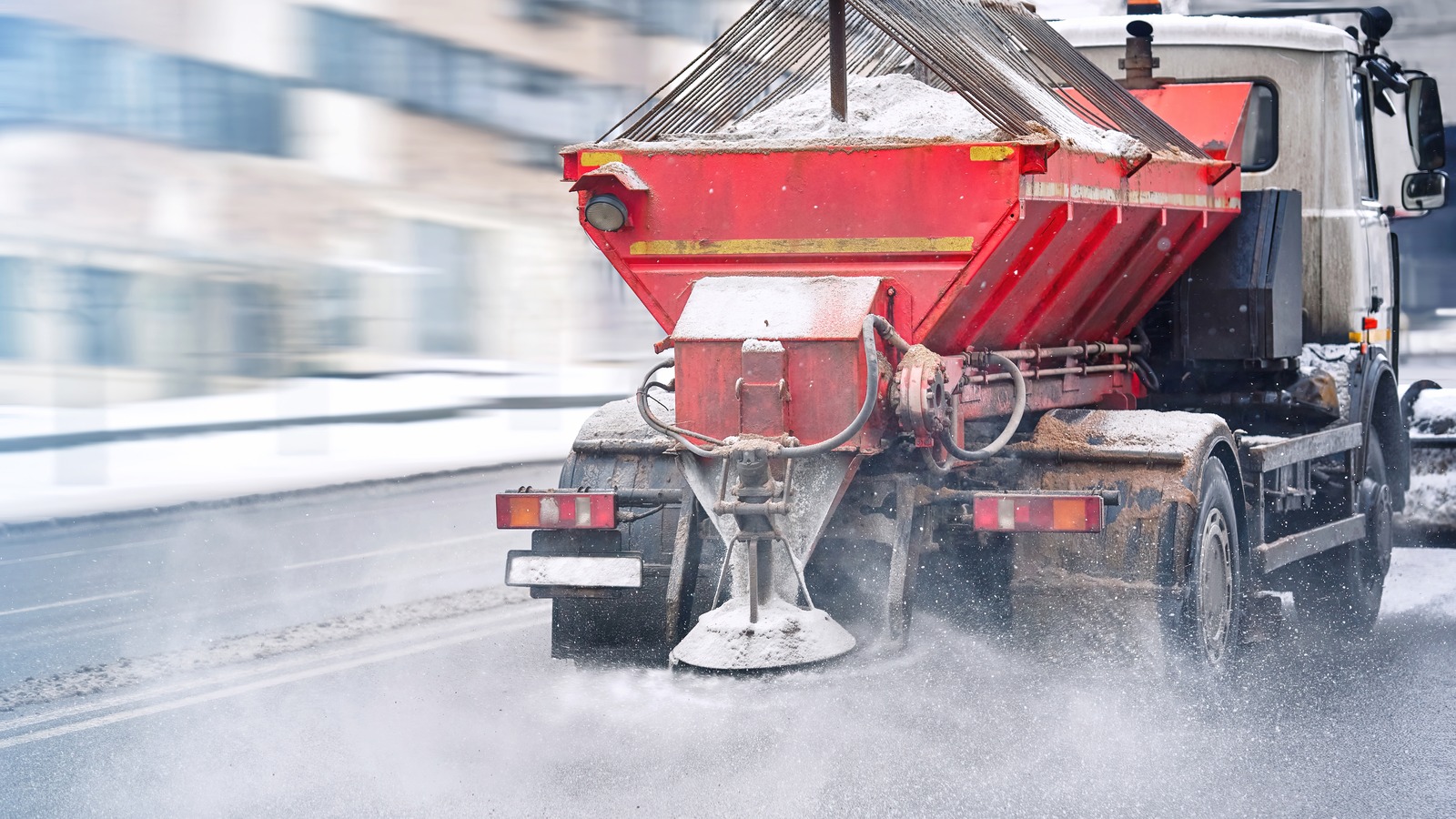 Diez razones por las que la sal para carreteras para el hielo invernal es una idea terrible