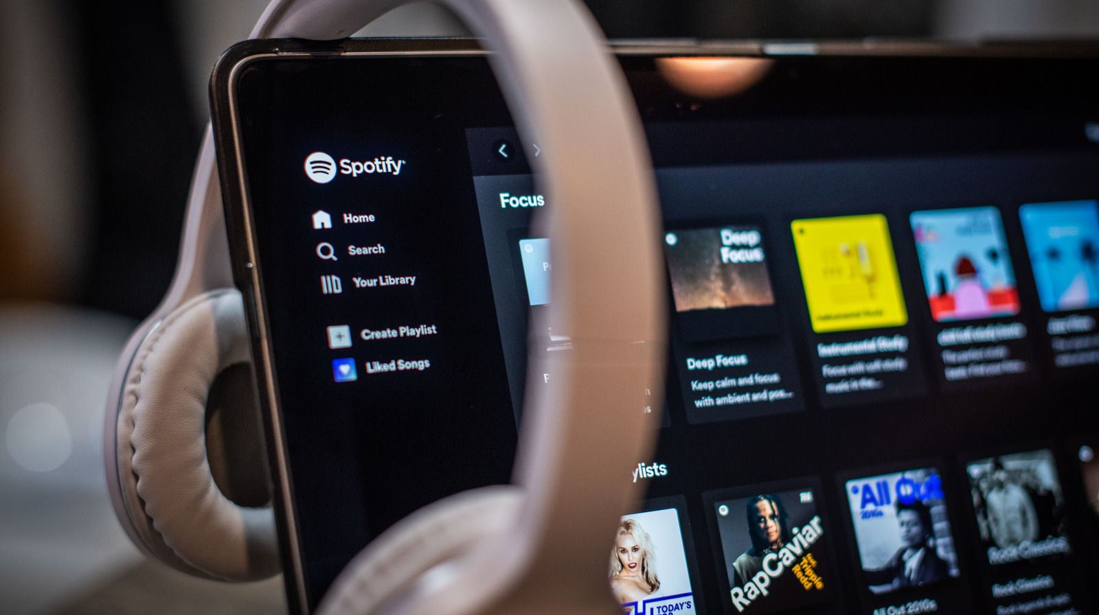 Qué hacer si la aplicación Spotify sigue en pausa