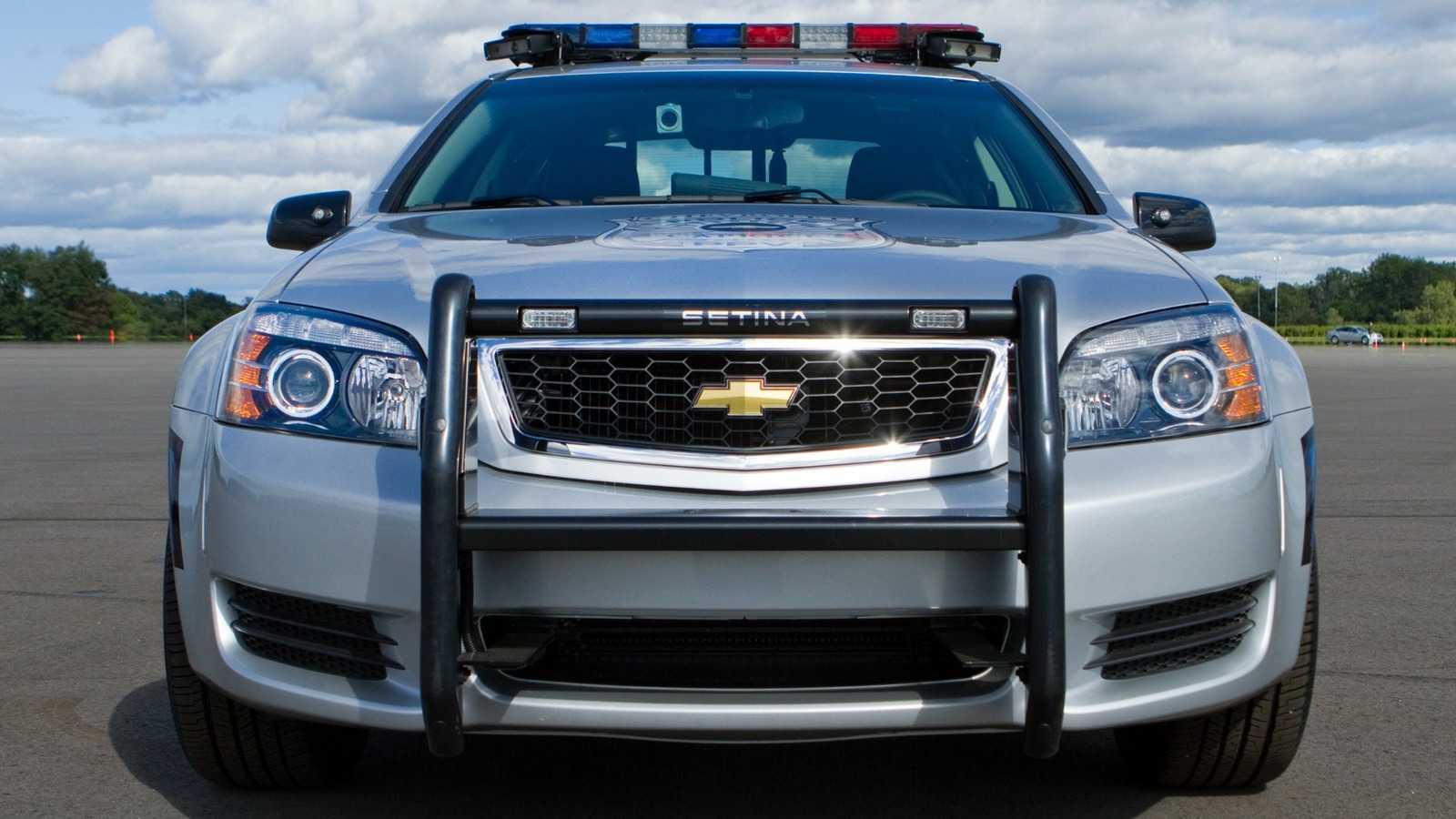 8 de los coches de policía más rápidos de la carretera en 2024