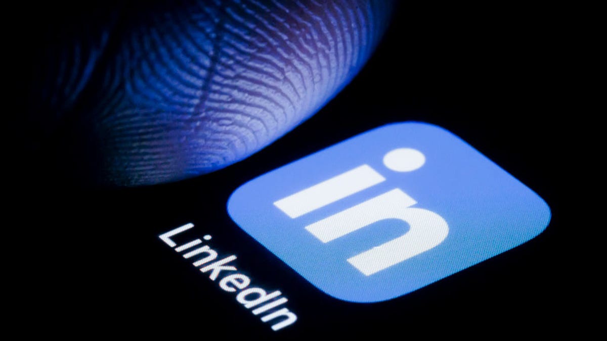 Cómo agregar una nueva credencial a su perfil de LinkedIn y por qué debería hacerlo