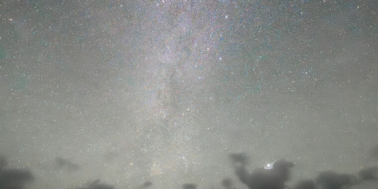 Daily Telescope: la vida en la Tierra, y tal vez en el cielo, en una sola foto