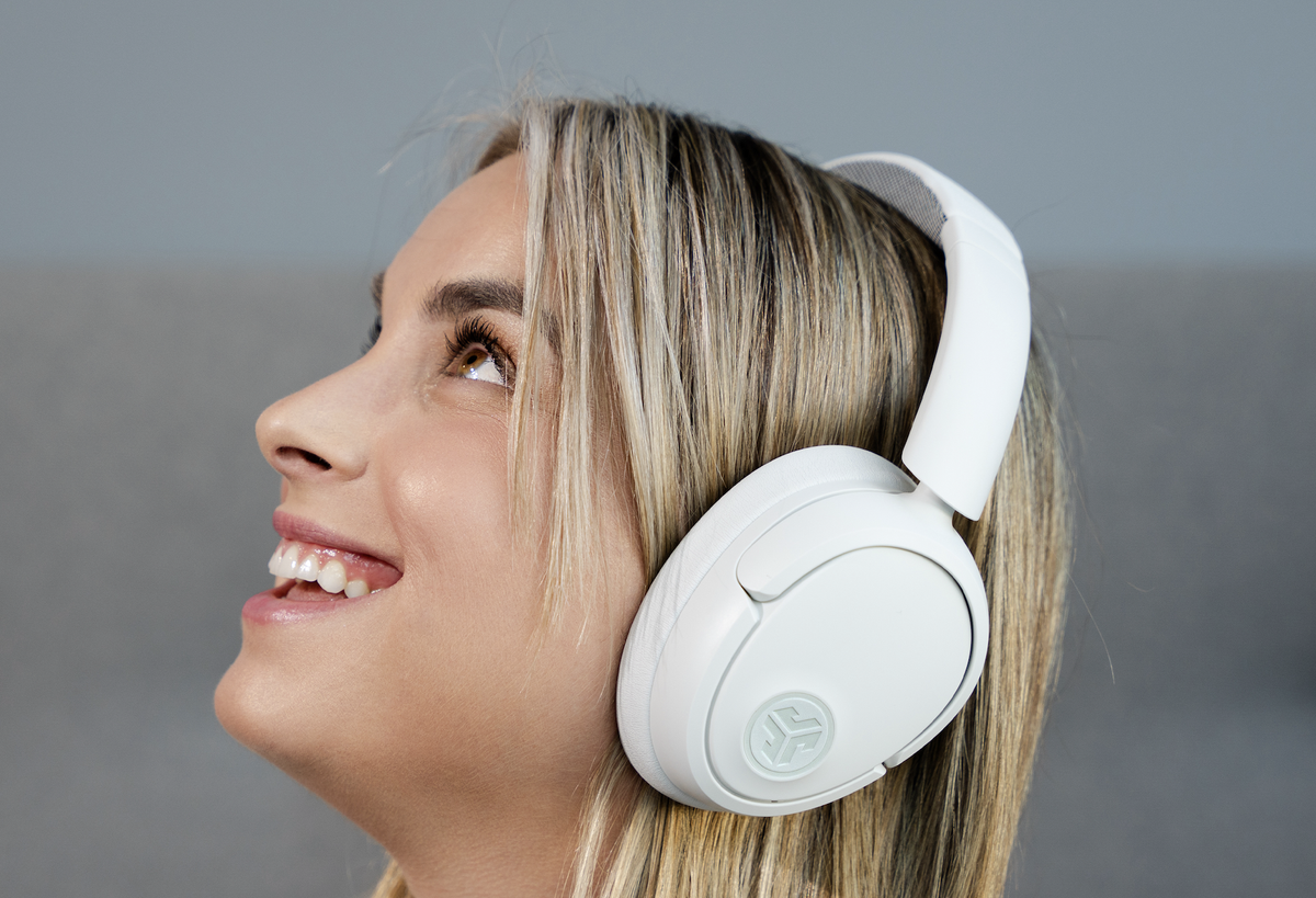 JLab lanza sus primeros auriculares supraaurales de ‘lujo’: especificaciones impresionantes, precio sorprendentemente asequible