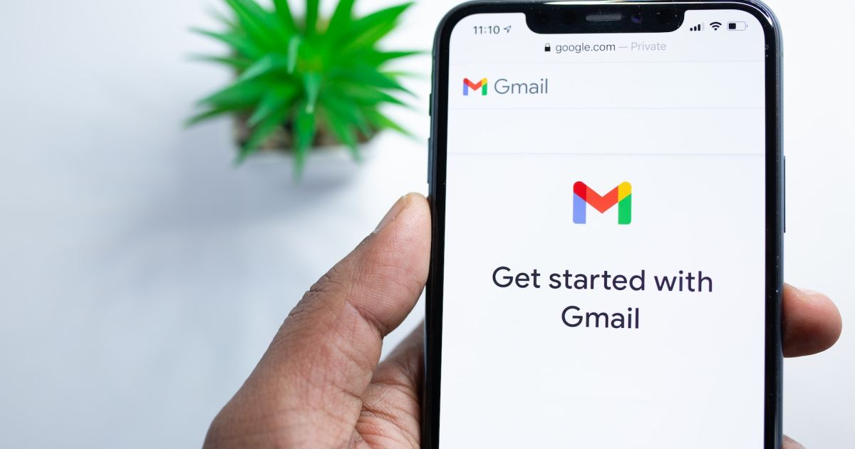 Ahora podrás dictarle por voz a Gmail y una IA escribirá tu correo