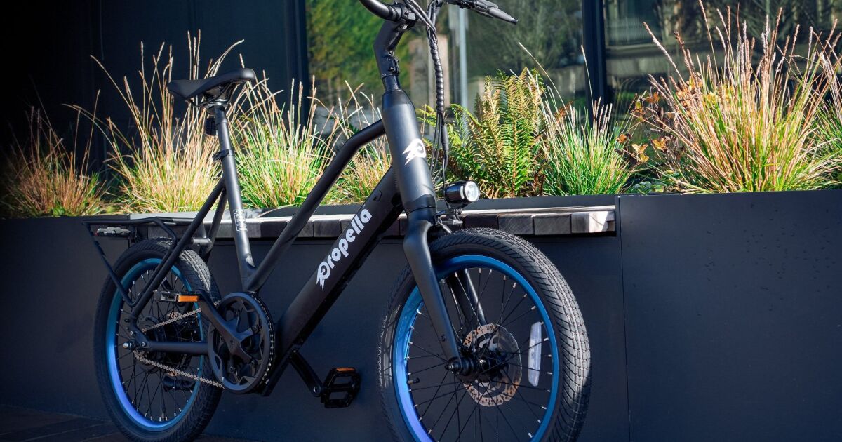Propella lanza su primera bicicleta eléctrica utilitaria con ruedas azules