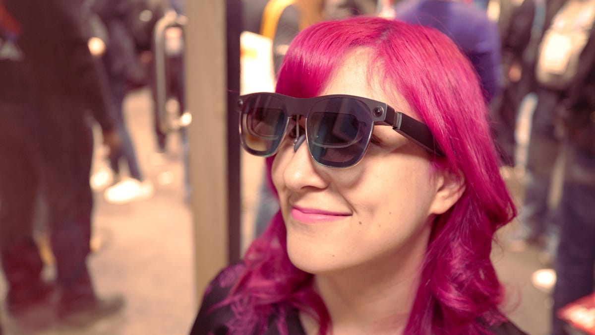 Xreal Air 2 Ultra práctico: estas gafas ponen pantallas a tu alrededor