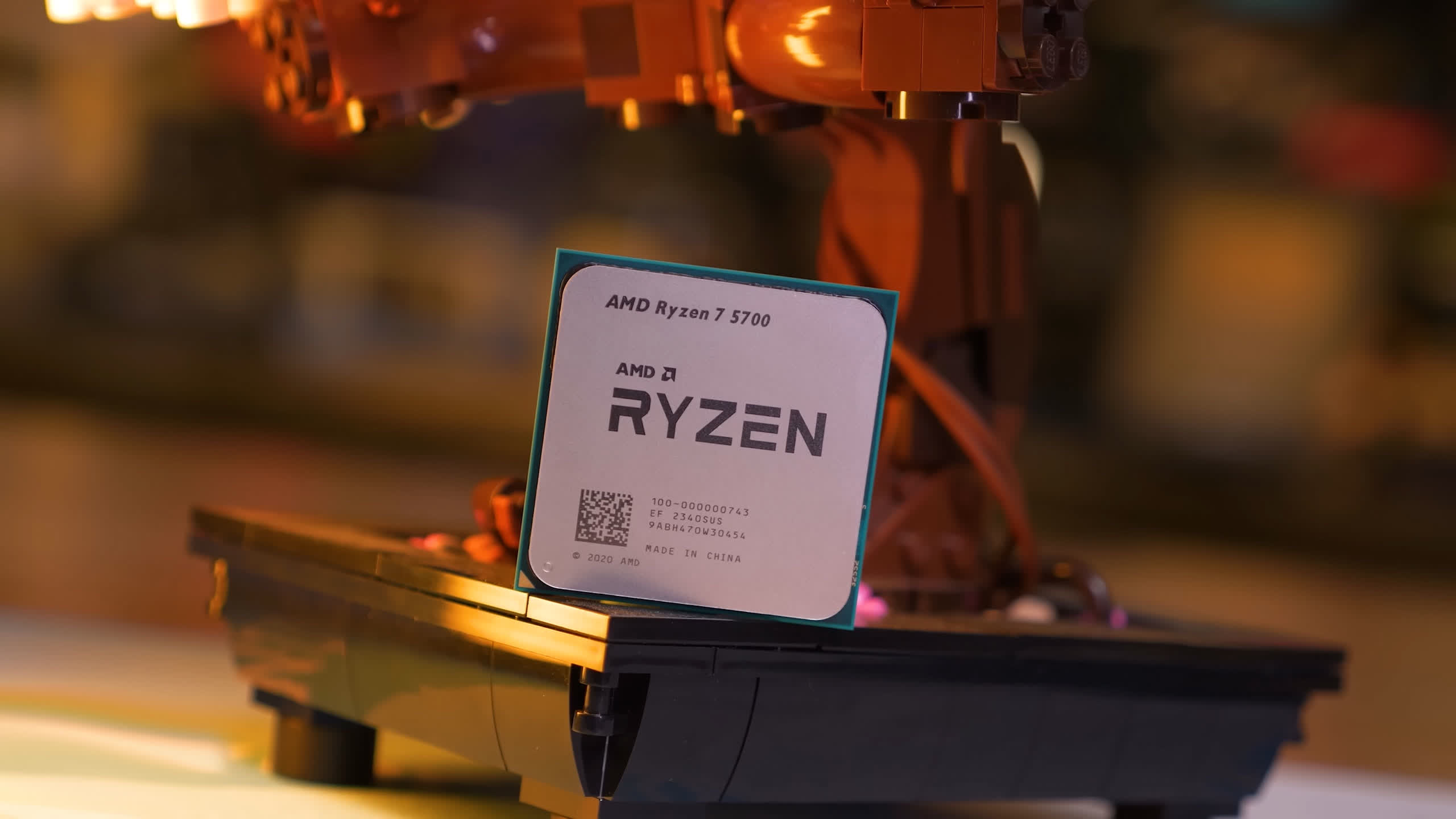 Revisión de AMD Ryzen 7 5700: ¿Una CPU fraudulenta?