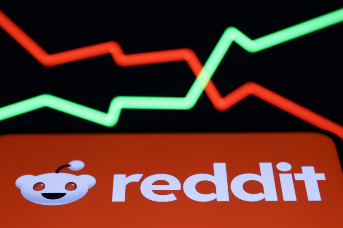 Reddit presenta archivos para IPO y permitirá a algunos usuarios antiguos comprar acciones