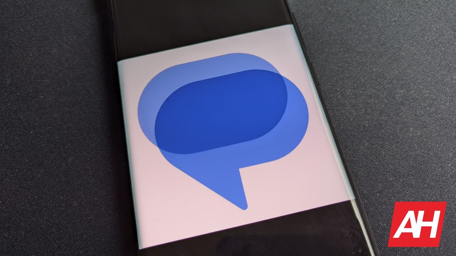 La aplicación Google Messages finalmente obtiene la función de reacción emoji