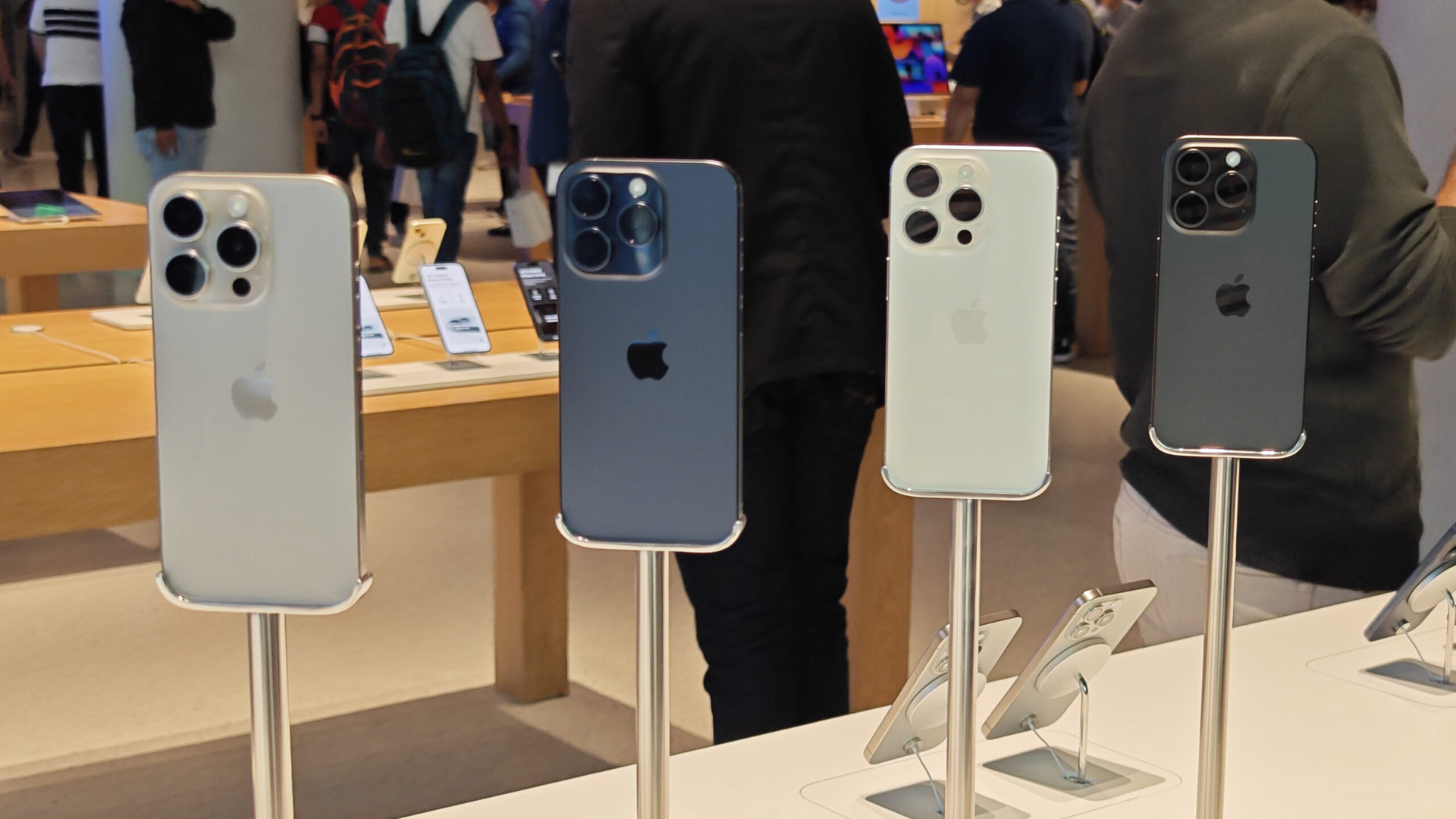 Apple dice que la salud de la batería de la serie iPhone 15 es dos veces mejor que la del iPhone 14