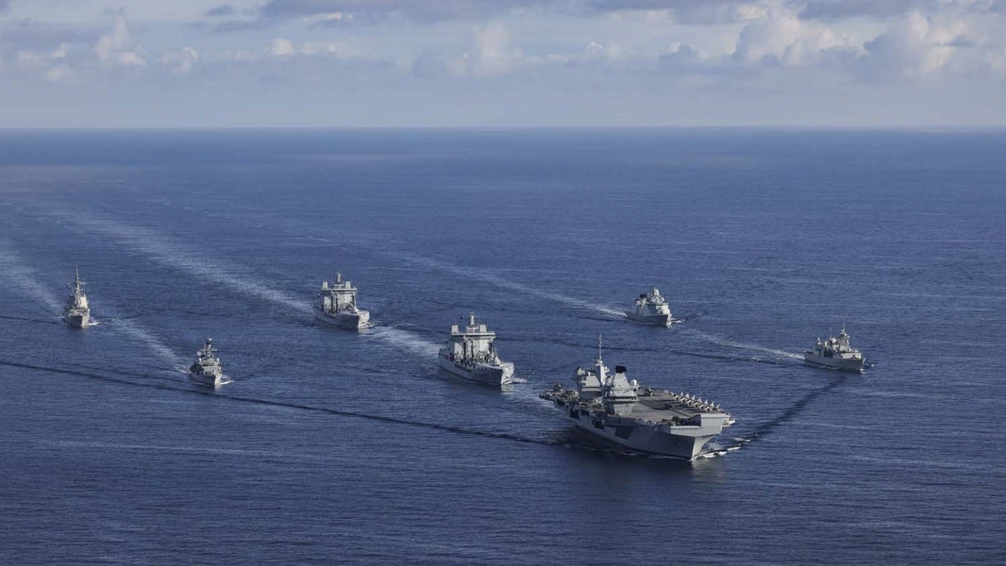 El Reino Unido muestra el despido de portaaviones mientras el Príncipe de Gales inicia el ejercicio de la OTAN