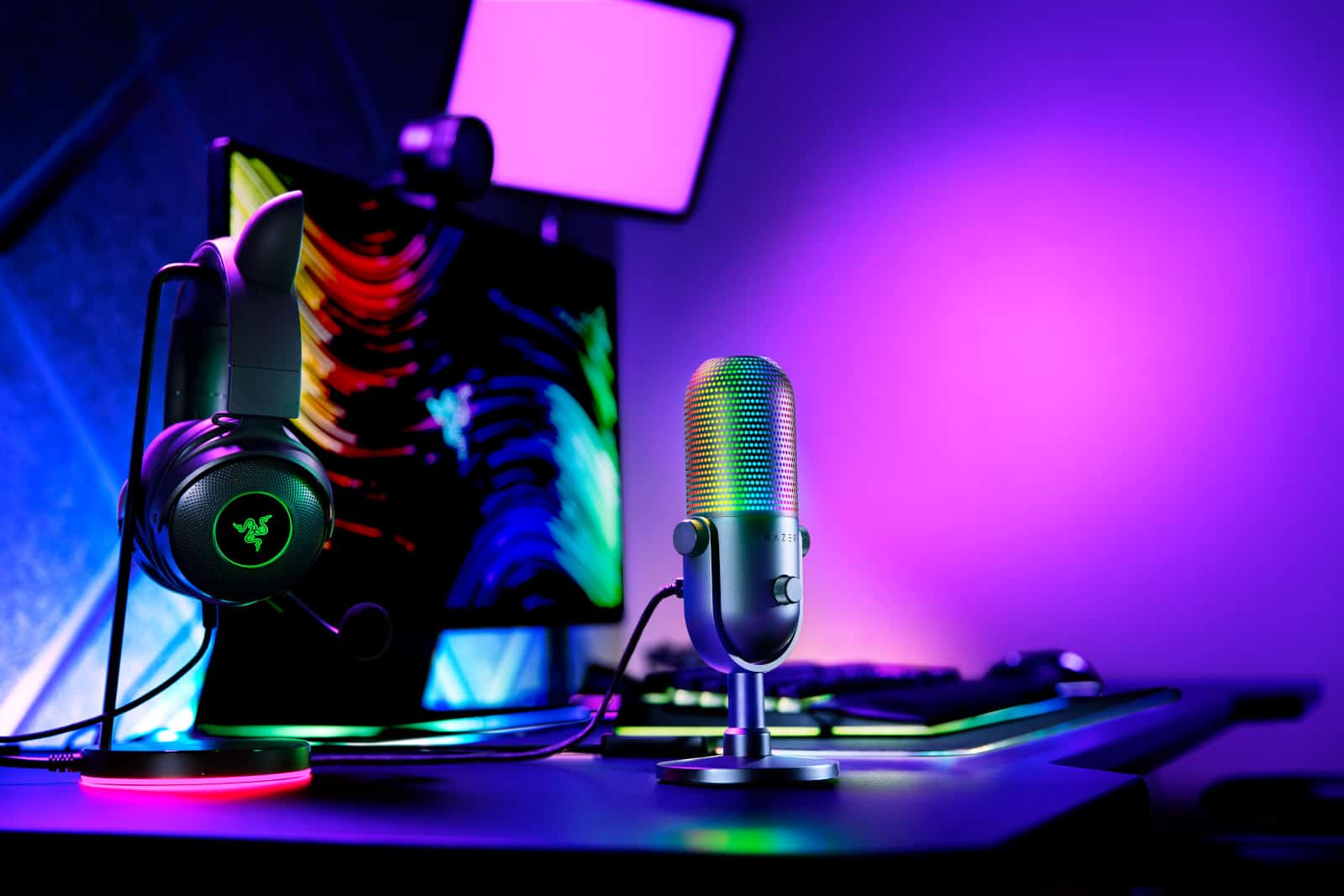 El nuevo micrófono Seiren de Razer brilla con iluminación Chroma RGB