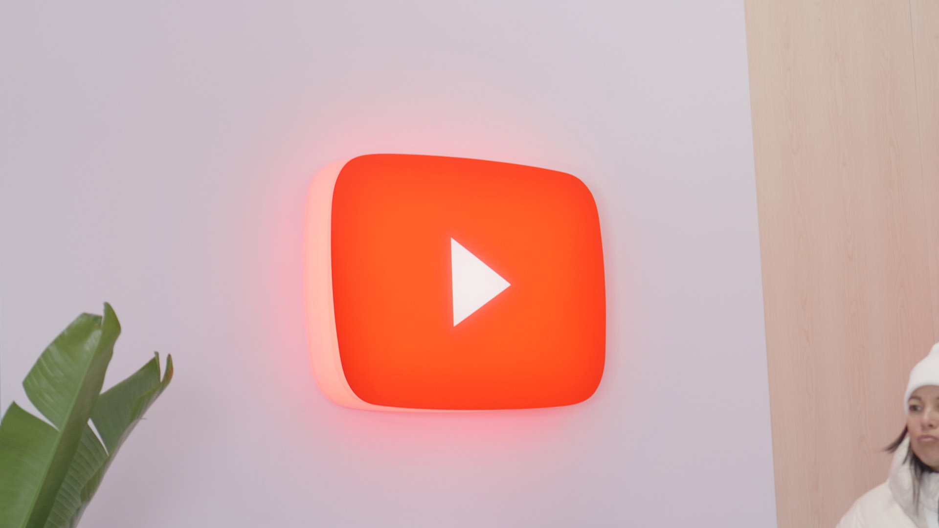 YouTube les dice a los creadores que etiqueten videos que tengan contenido generado por IA