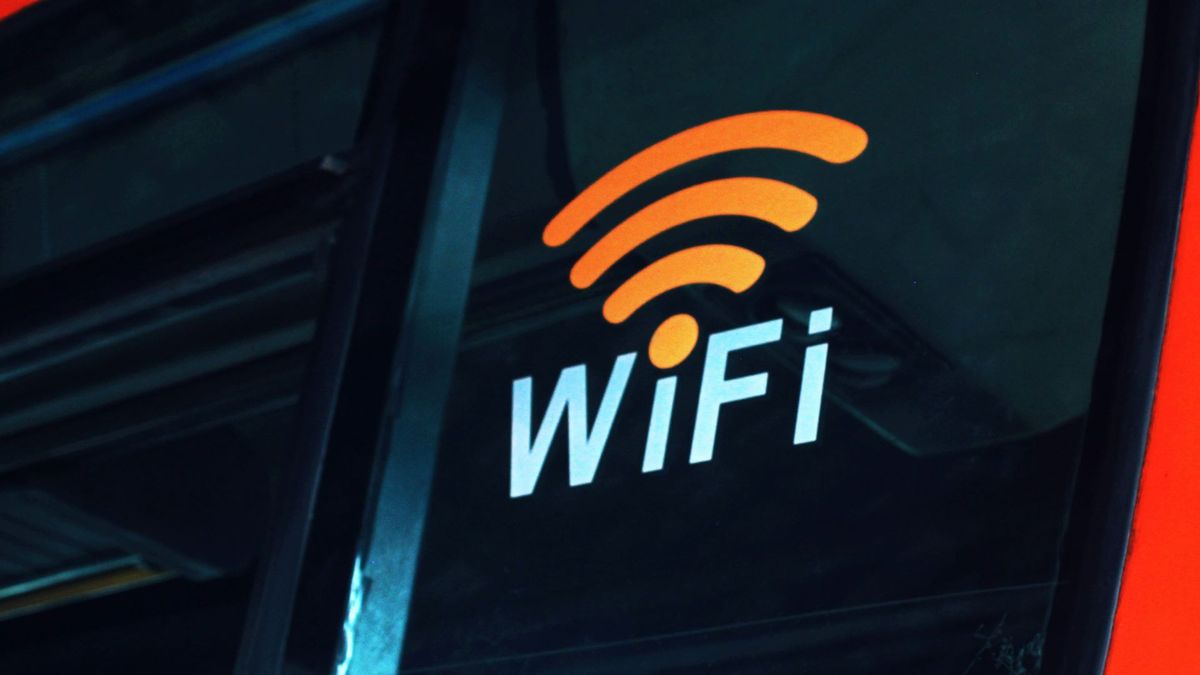 El software Wi-Fi que se encuentra en muchas computadoras portátiles y teléfonos inteligentes importantes tiene una falla de seguridad importante: esto es lo que necesita saber