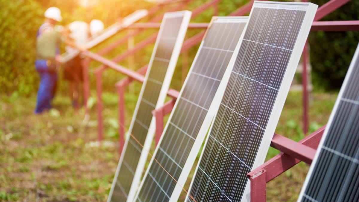 Paneles solares montados en el suelo: todo lo que necesita saber