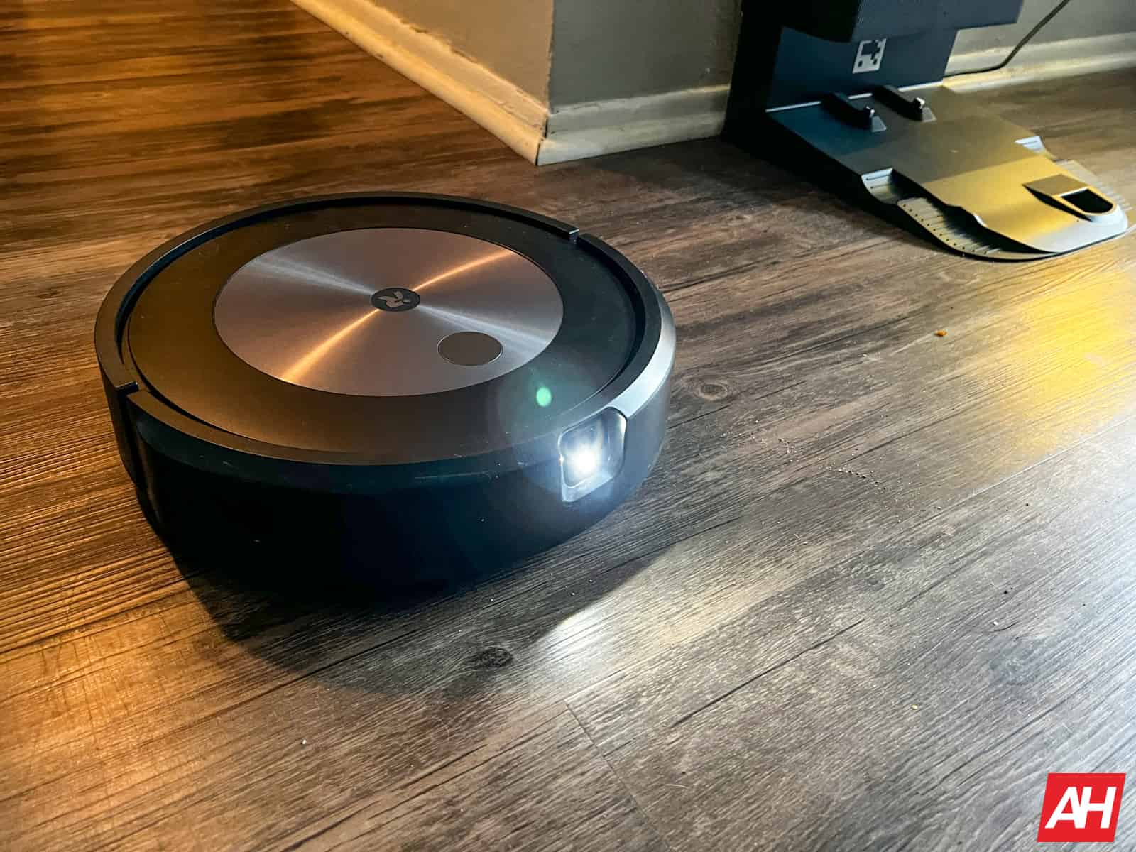 Obtenga el iRobot Roomba j7 por su precio más bajo hasta ahora, solo $ 297
